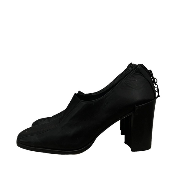 Donald J Pliner Black Leather Zip Back Square Toe Heels 8 - Picture 2 of 7